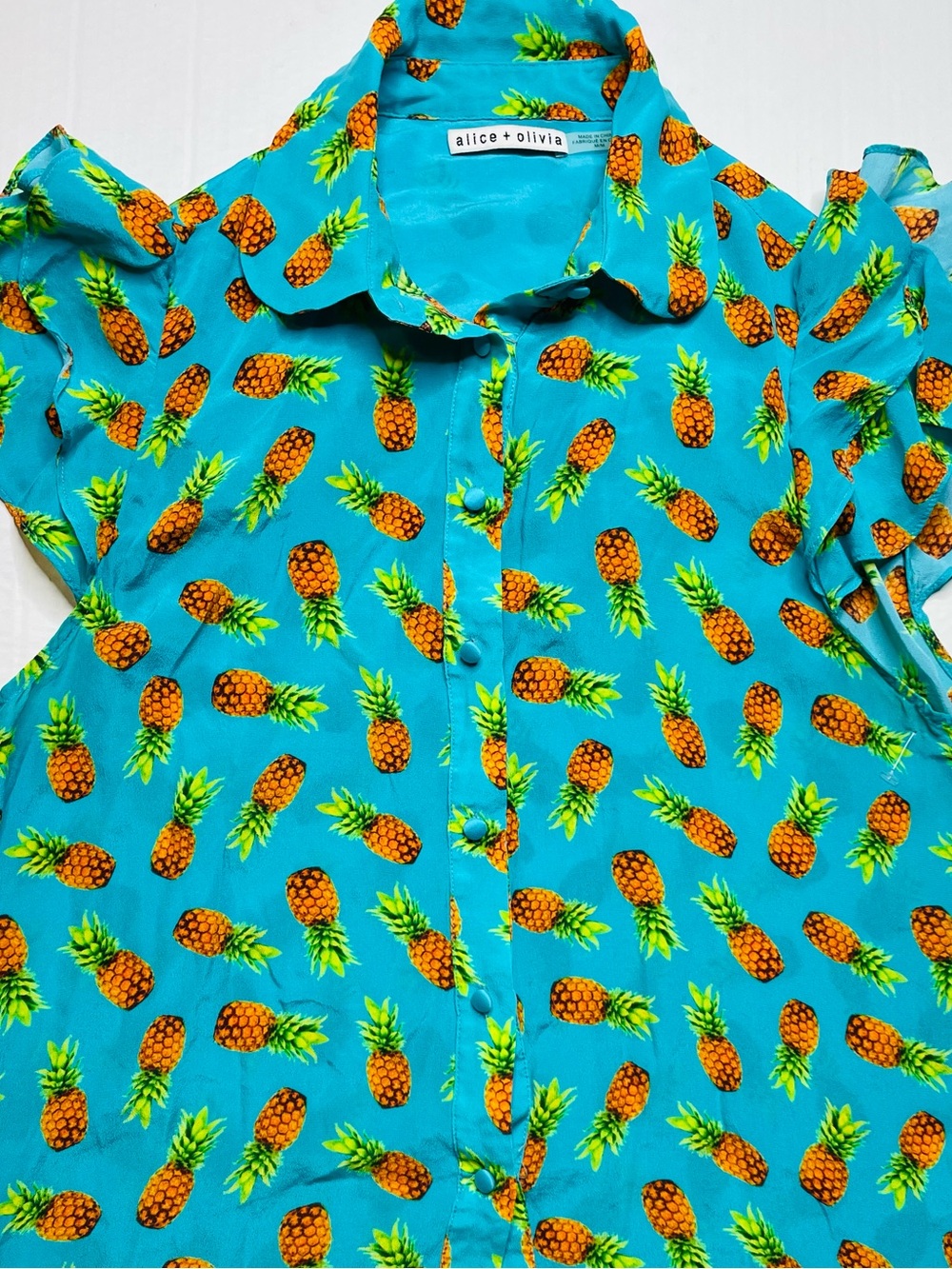 Alice + Olivia 100% Silk Pineapple Print Blouse - Picture 4 of 6